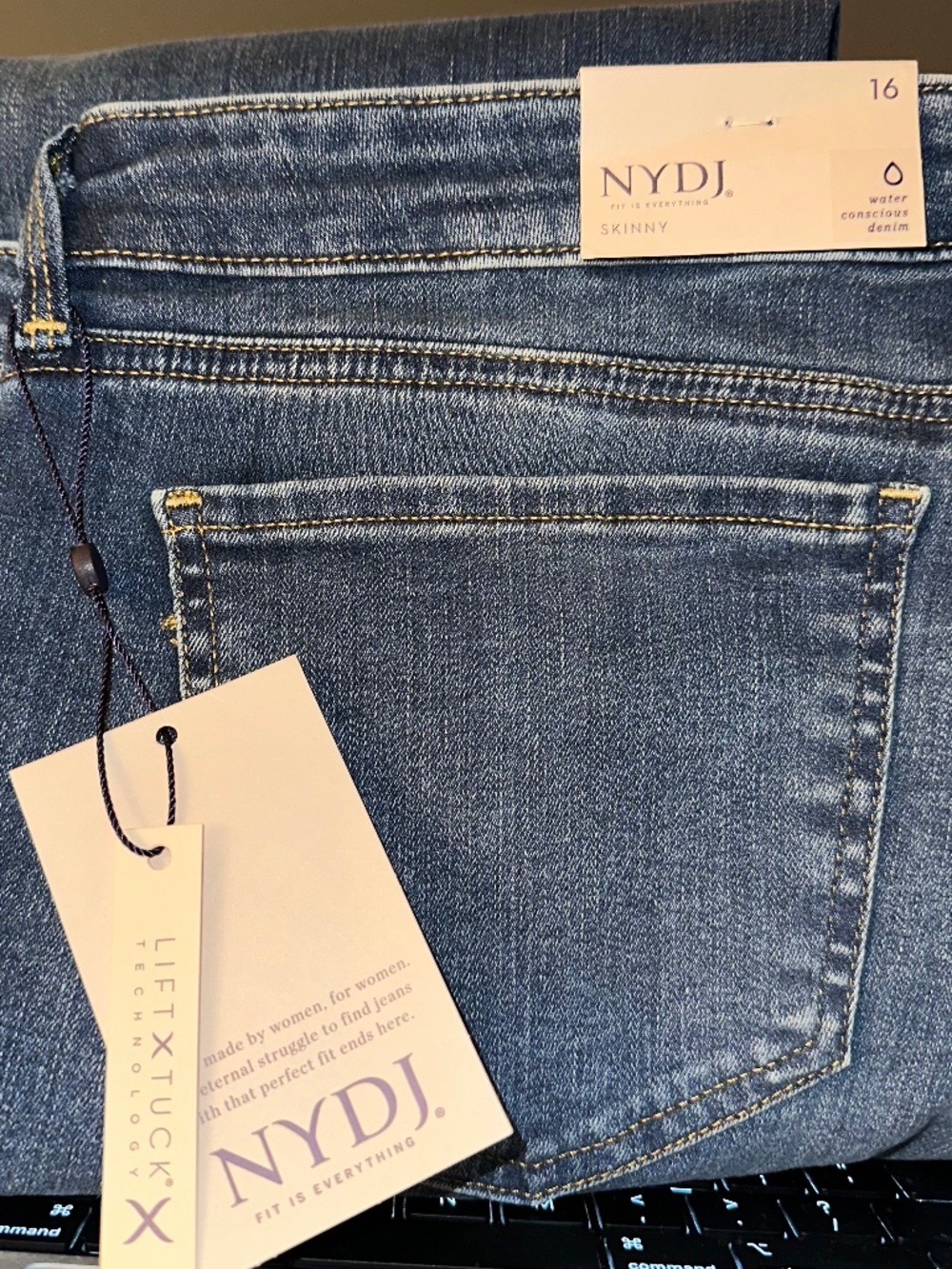 NYDY Skinny CLAYBURN Size 16 Jeans Retail $119